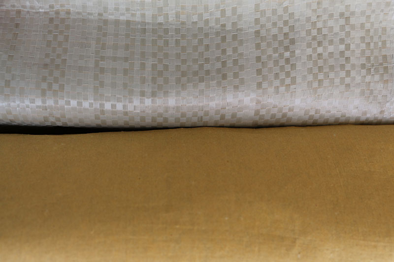 Mành PP ghép Kraft có nguồn gốc từ vải PP dệt và giấy kraft 