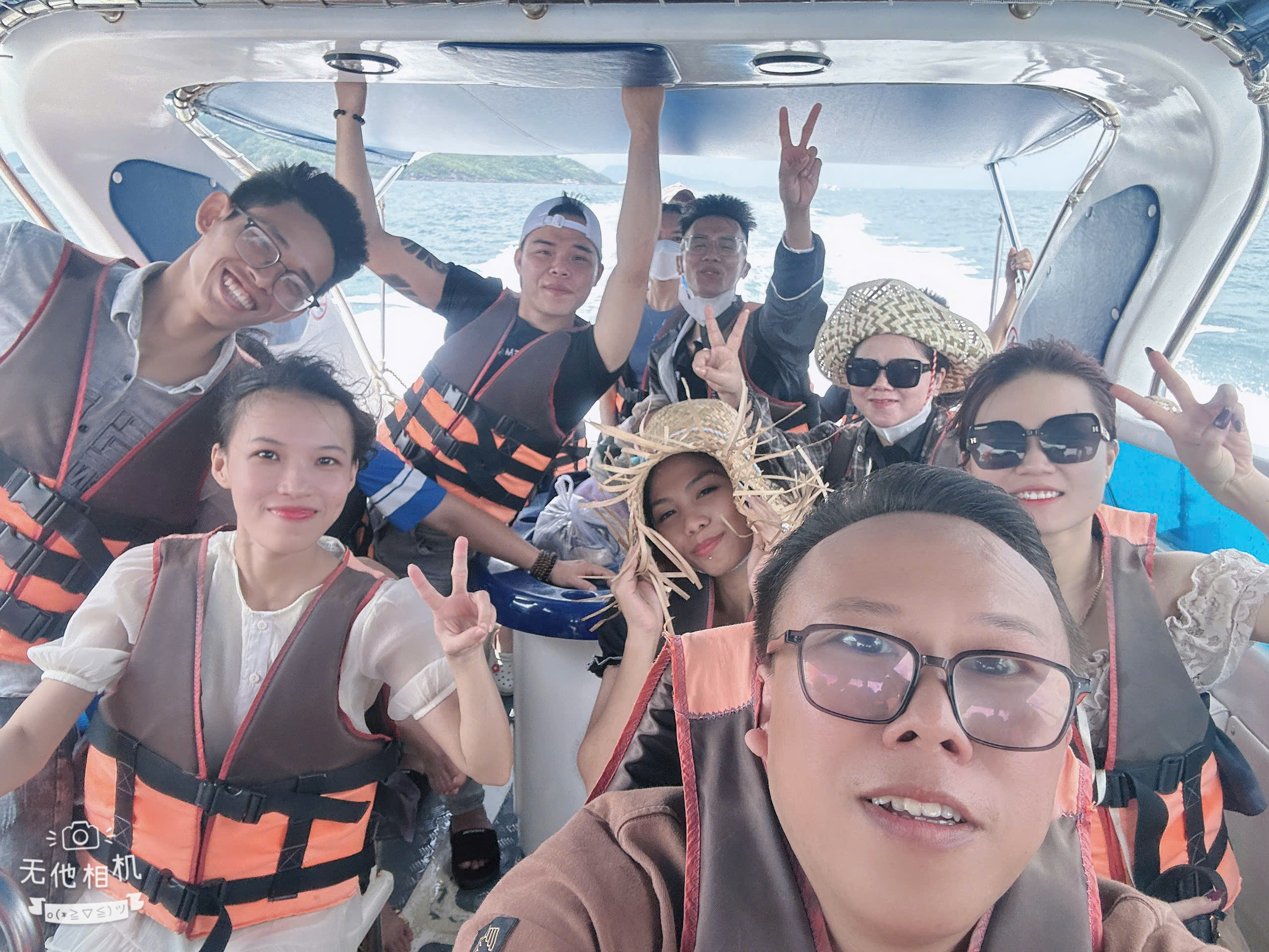 z6472527667101 c1a2a9986b555c6a6d8395d1ec28b746 Bao Bì Ánh Sáng - Chuyên Gia Bao Bì PP Dệt
