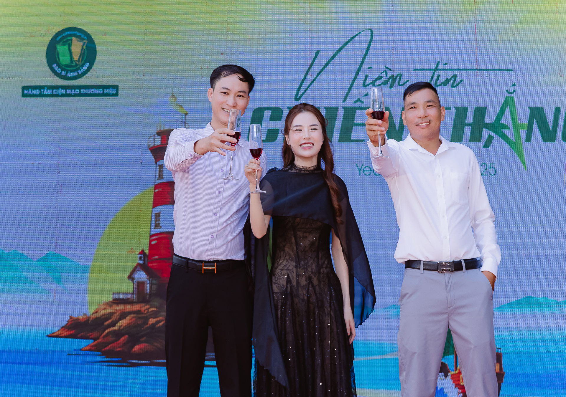 FOX 0192 Bao Bì Ánh Sáng - Chuyên Gia Bao Bì PP Dệt