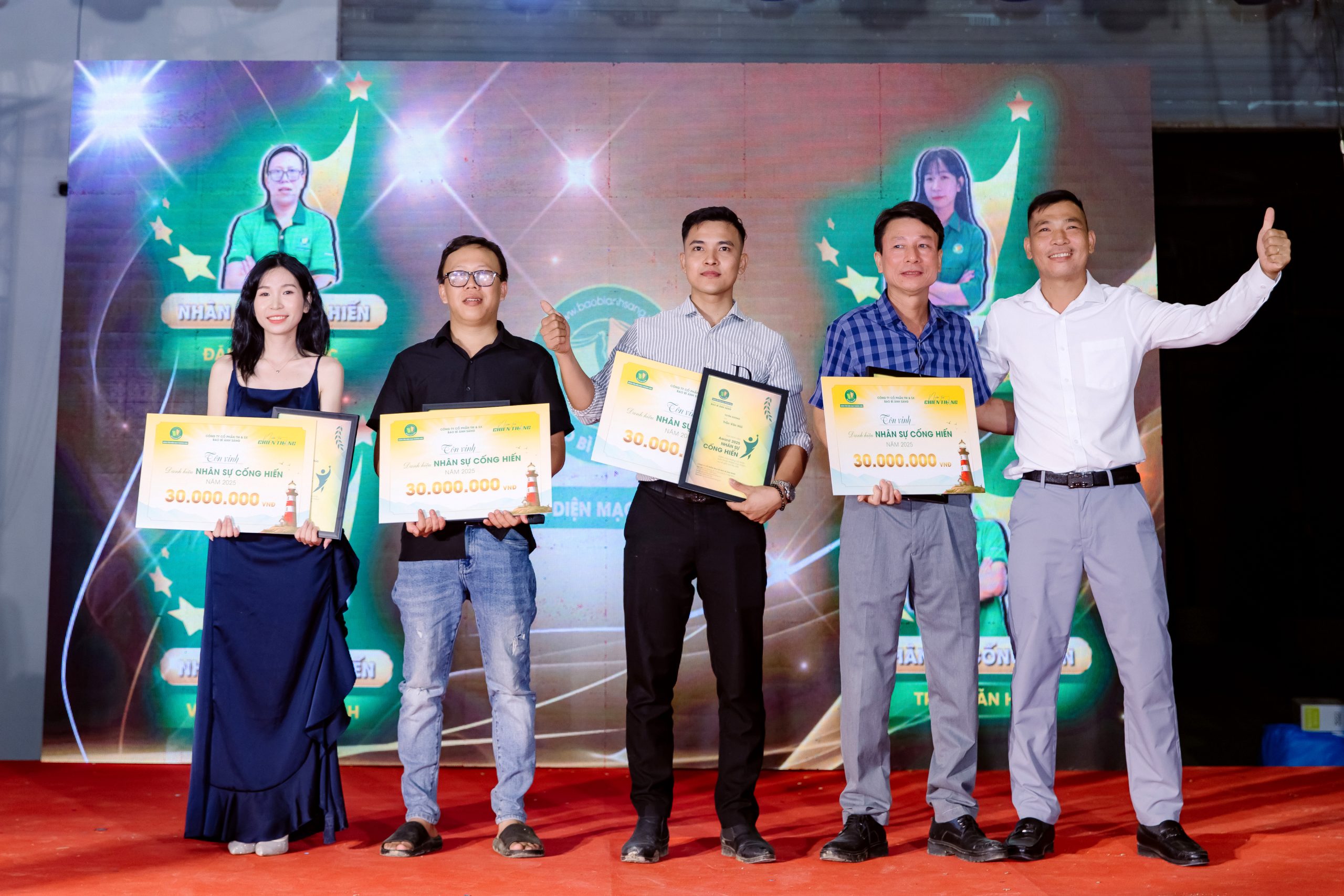 FOX 0331 scaled Bao Bì Ánh Sáng - Chuyên Gia Bao Bì PP Dệt