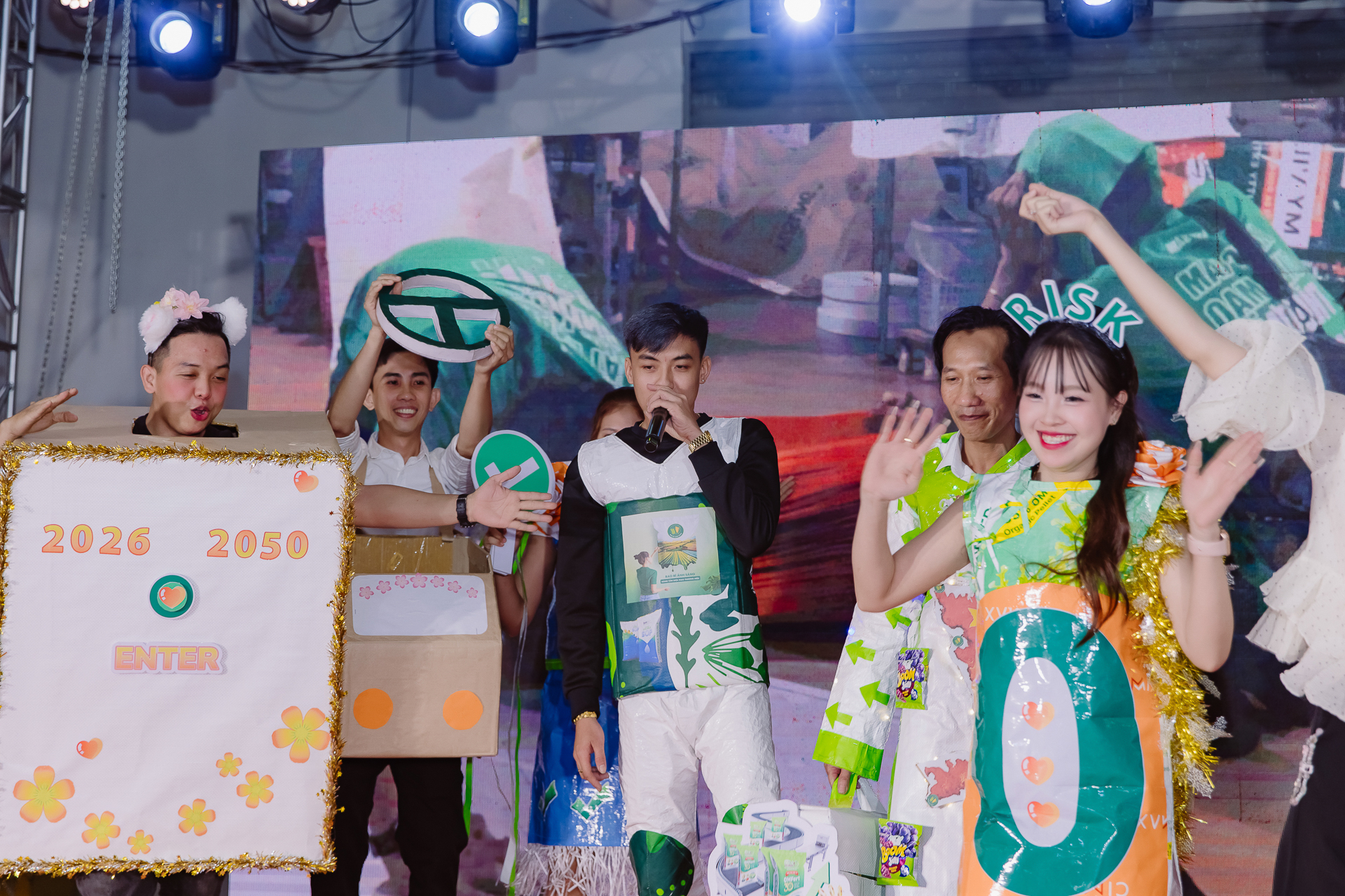 FOX 0490 Bao Bì Ánh Sáng - Chuyên Gia Bao Bì PP Dệt